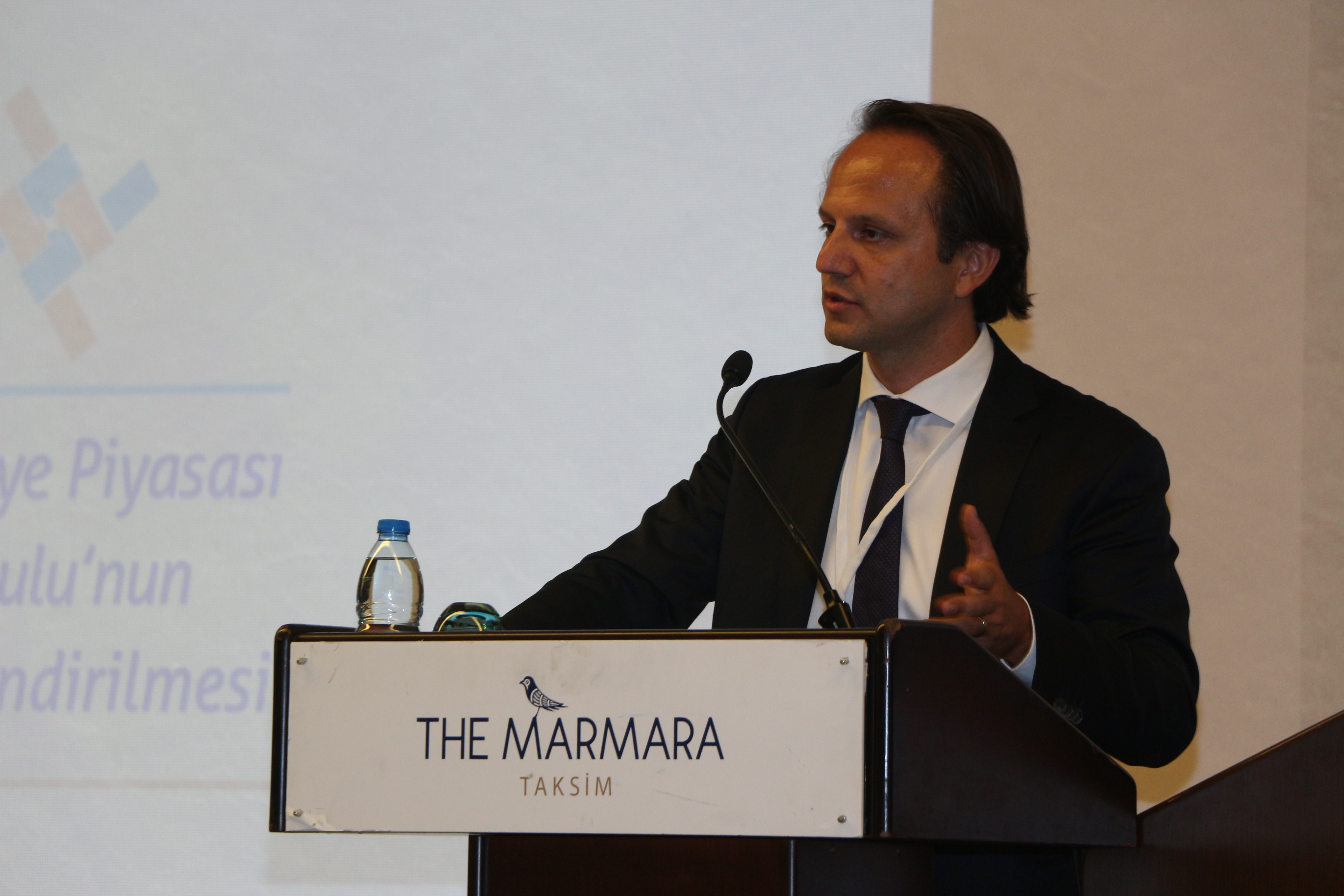 SPK’NIN GÜÇLENDİRİLMESİ SEMİNERİ SEKTÖRÜN ÖNEMLİ İSİMLERİNİ BİR ARAYA GETİRDİ SPK Bora Oruç