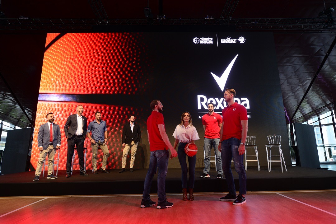 1500448851_Sinan_G__ler_Emina_Sandal_Semih_Erden Sinan Güler Emina Sandal Semih Erden