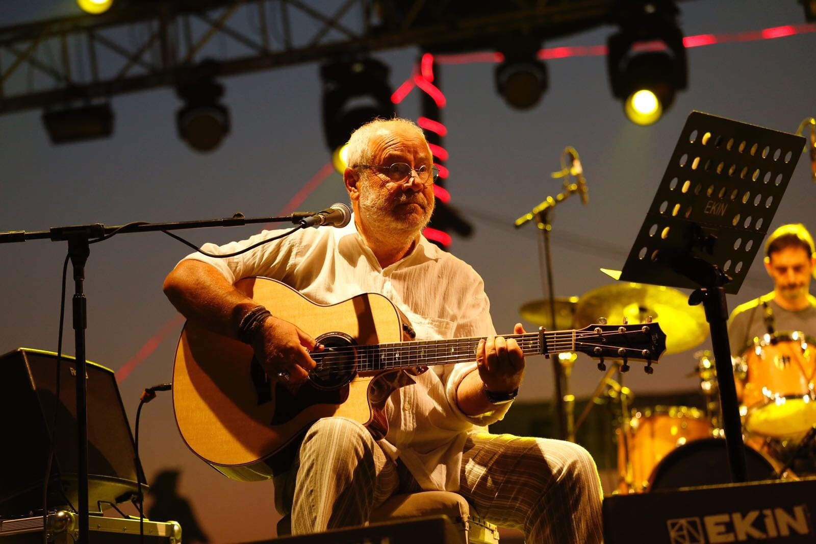 Trakya Fest’e Yıldız Yağmuru Bülent Ortaçgil