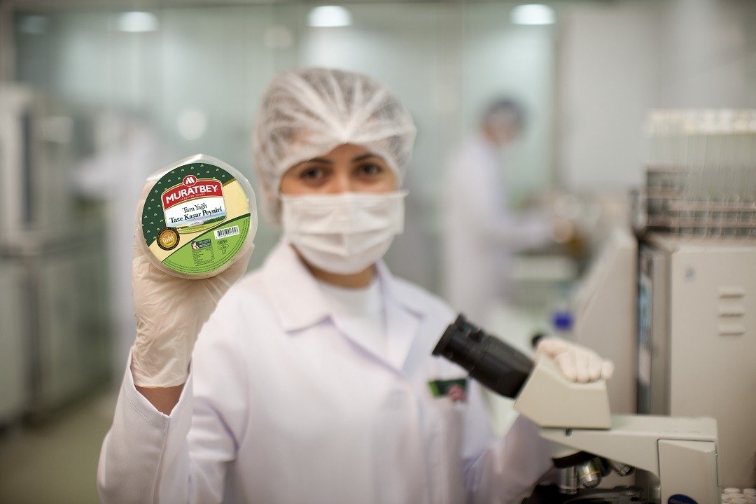 Peynirde inovasyon başarısı Muratbey Laboratuvar