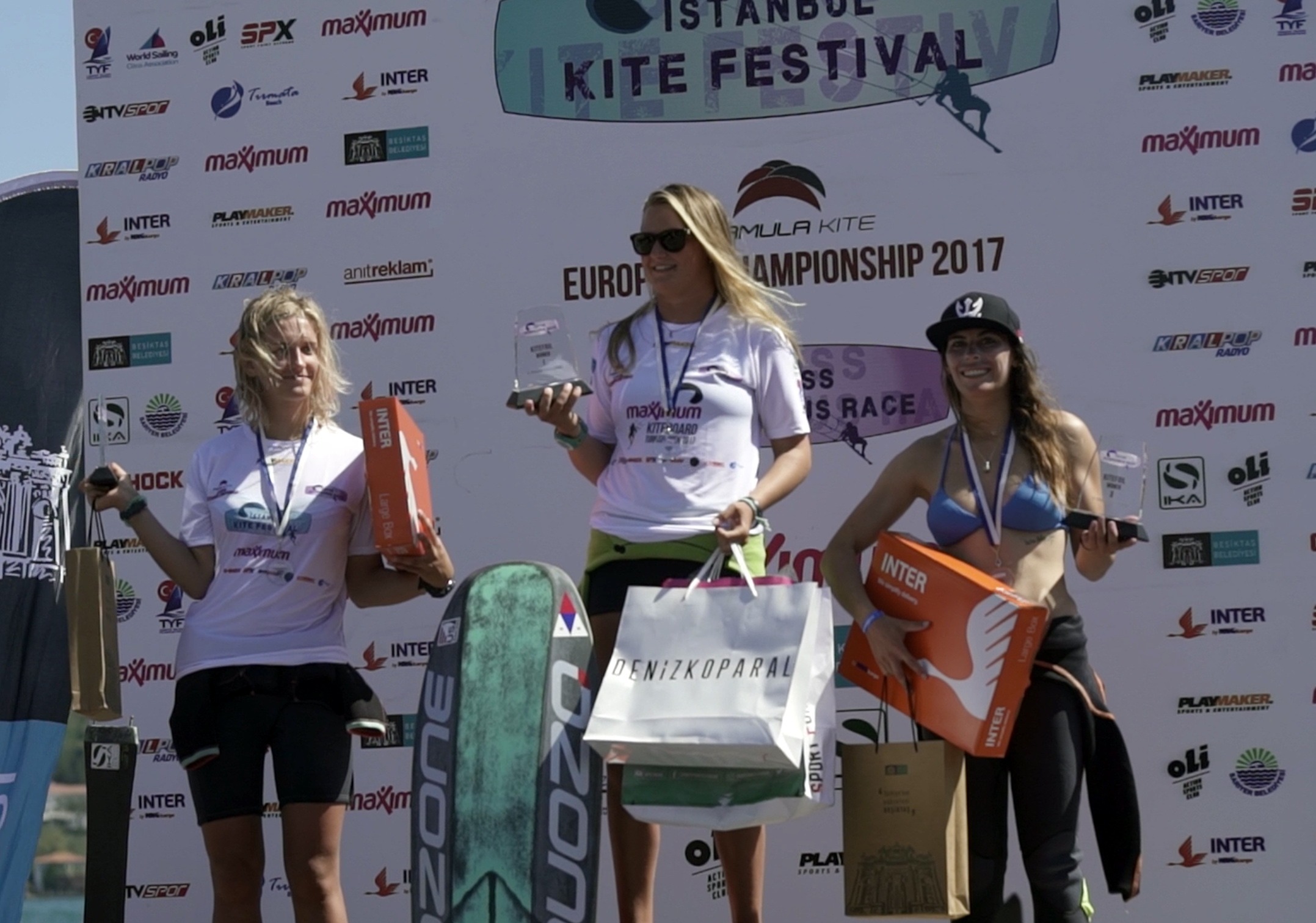 İLK KEZ İSTANBUL BOĞAZI’NDA GERÇEKLEŞTİRİLEN ‘CROSS BOSPHORUS RACE’ NEFESLERİ KESTİ! İstanbul Kite Festival