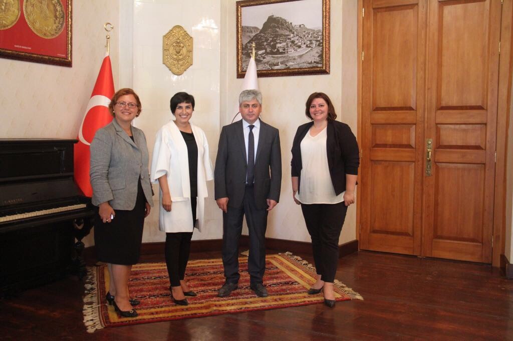 Eğitime Uzanan Yol Projesi Başladı Eğitime Uzanan Yol Projesi