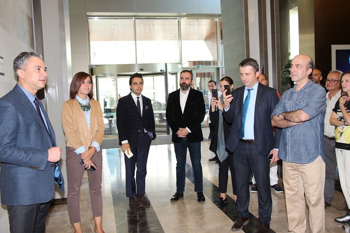 1508316377_IMG_0049 “İstanbul’un Kalbi” isimli bir resim sergisi açılışı