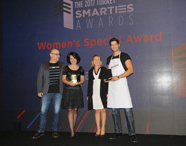 KADINLARIN SEÇİMİ BİSCOLATA ERKEĞİ CARLOS İspanyol model Carlos Martin