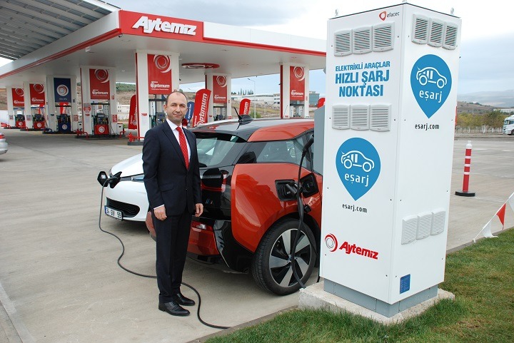 1509343927_Aytemiz_EV Ahmet Eke