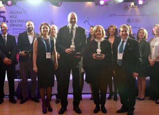 TAİDER Kuzey Yıldızı Sürdürülebilirlik Ödülü’nü Sun Tekstil ve ISM Makine kazandı SumerTomekBayindir_NiyaziSencan_GunseliUnluturk_AydinOgucu