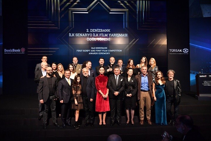 1510777150_Toplu_Fotograf 2. DenizBank İlk Senaryo İlk Film yarışması Toplu Fotoğraf