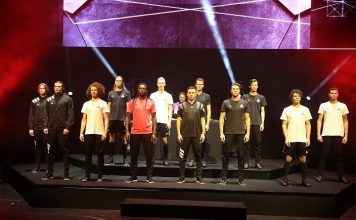 Sahaların En İkonik Kramponu Geri Döndü: adidas Predator Karşınızda adidas FOOTBALL PREDATOR DEFİLE